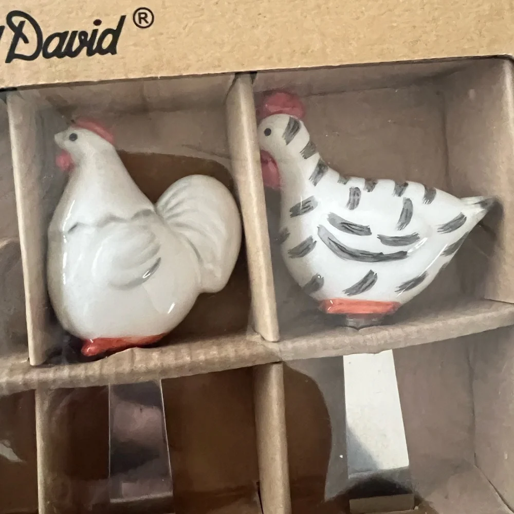 Harry & David Colorful Ceramic Chicken Spreaders, Boxed Set of Four, rare NWT
